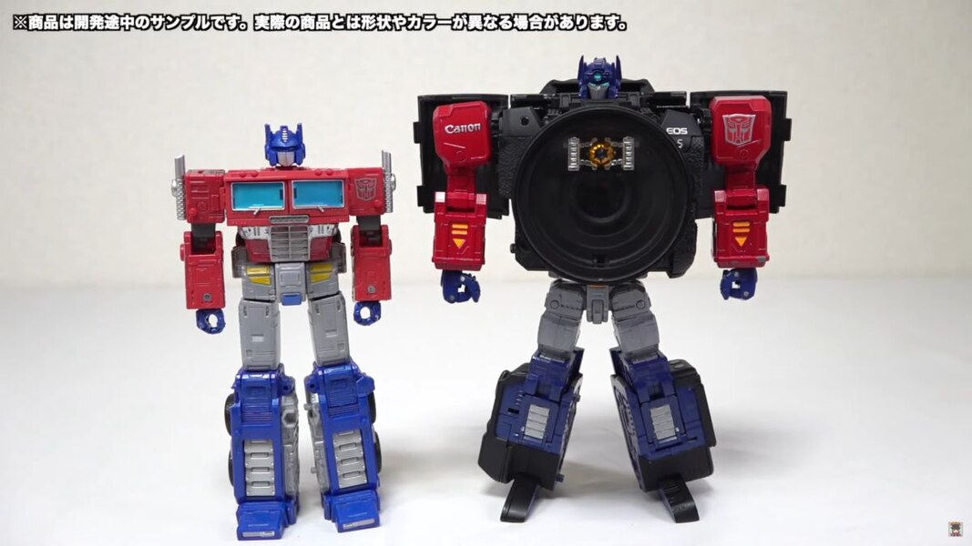 Canon X Transformers Optimus Prime R5 In Hand Image  (30 of 31)